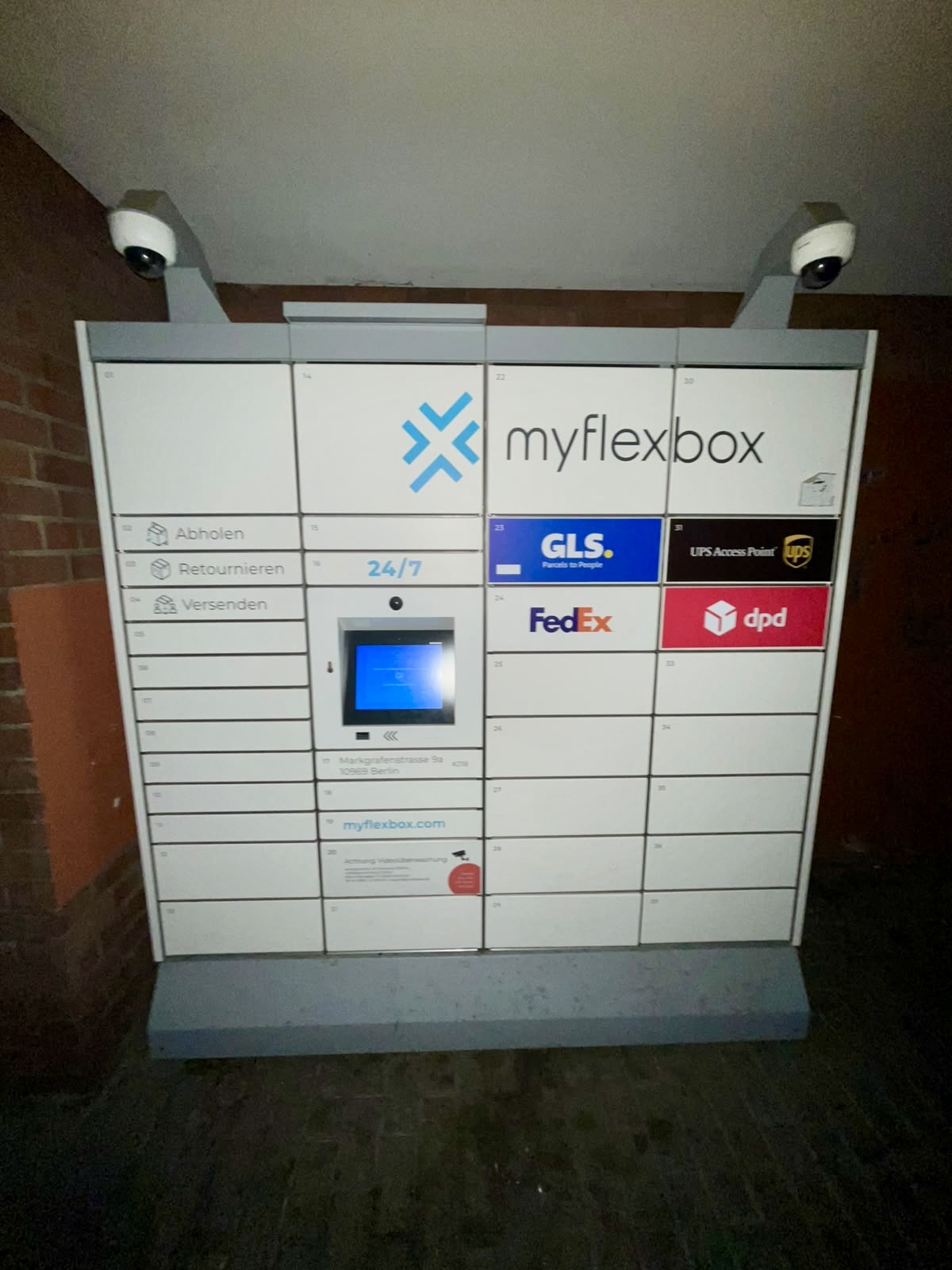 Smart-Locker Markgrafenstraße 9a in Berlin