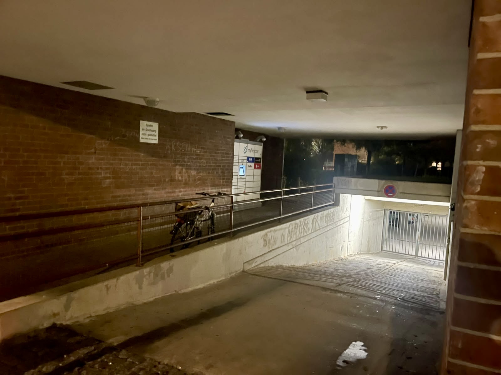 Smart-Locker Markgrafenstraße 9a in Berlin
